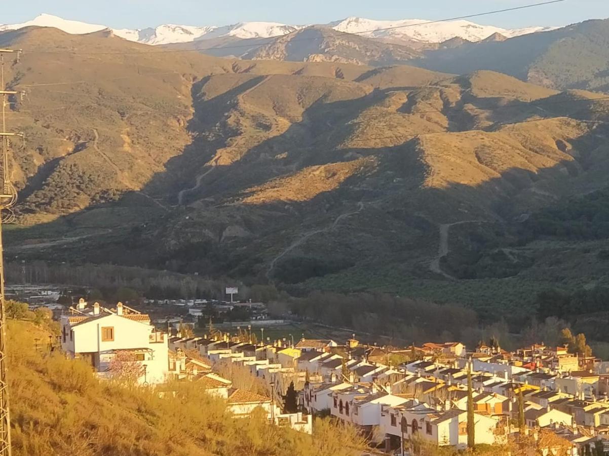 Casa Ideal Familias Y Grupos Con Balcones Exterior Soleada Patios Cerca Alhambra, Sierra Nevada, Rio Genil, Lancha Del Genil, Parque Llano Y Reloj Del Sol Con Barbacoas, Campo De Futbol, Circuito Gimnasia Daire Granada Dış mekan fotoğraf