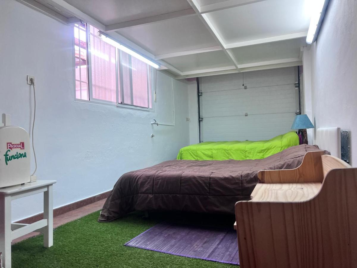 Casa Ideal Familias Y Grupos Con Balcones Exterior Soleada Patios Cerca Alhambra, Sierra Nevada, Rio Genil, Lancha Del Genil, Parque Llano Y Reloj Del Sol Con Barbacoas, Campo De Futbol, Circuito Gimnasia Daire Granada Dış mekan fotoğraf