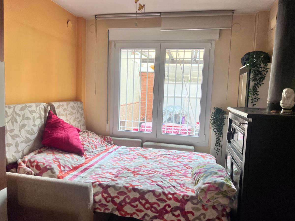 Casa Ideal Familias Y Grupos Con Balcones Exterior Soleada Patios Cerca Alhambra, Sierra Nevada, Rio Genil, Lancha Del Genil, Parque Llano Y Reloj Del Sol Con Barbacoas, Campo De Futbol, Circuito Gimnasia Daire Granada Dış mekan fotoğraf