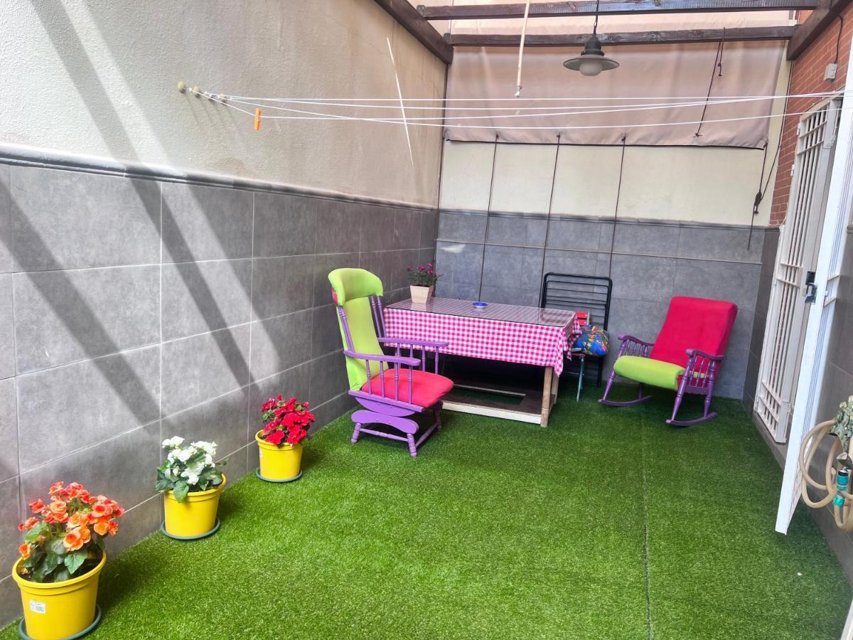 Casa Ideal Familias Y Grupos Con Balcones Exterior Soleada Patios Cerca Alhambra, Sierra Nevada, Rio Genil, Lancha Del Genil, Parque Llano Y Reloj Del Sol Con Barbacoas, Campo De Futbol, Circuito Gimnasia Daire Granada Dış mekan fotoğraf