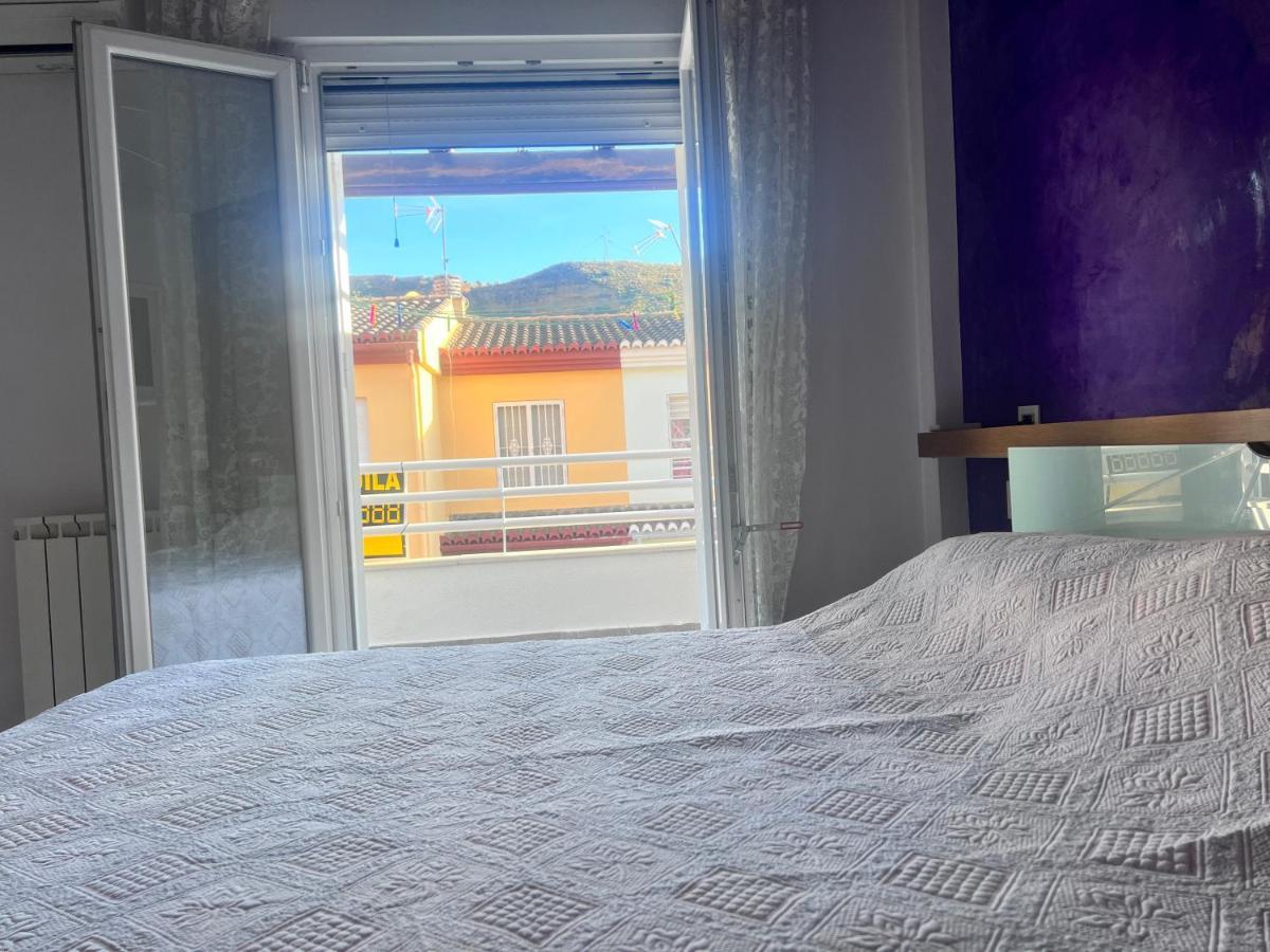 Casa Ideal Familias Y Grupos Con Balcones Exterior Soleada Patios Cerca Alhambra, Sierra Nevada, Rio Genil, Lancha Del Genil, Parque Llano Y Reloj Del Sol Con Barbacoas, Campo De Futbol, Circuito Gimnasia Daire Granada Dış mekan fotoğraf