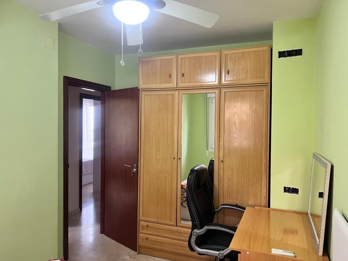 Casa Ideal Familias Y Grupos Con Balcones Exterior Soleada Patios Cerca Alhambra, Sierra Nevada, Rio Genil, Lancha Del Genil, Parque Llano Y Reloj Del Sol Con Barbacoas, Campo De Futbol, Circuito Gimnasia Daire Granada Dış mekan fotoğraf